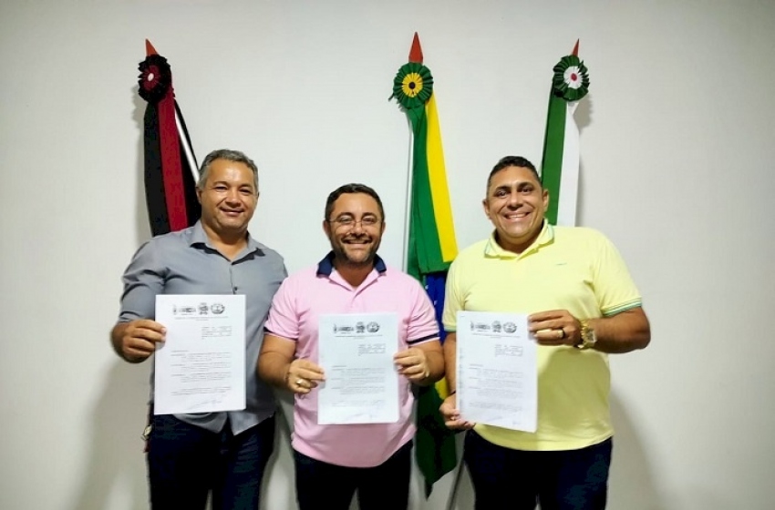 Prefeitos de Aparecida, São Francisco e Santa Cruz renovam convênio para implementar ações para beneficiar a Casa de Apoio